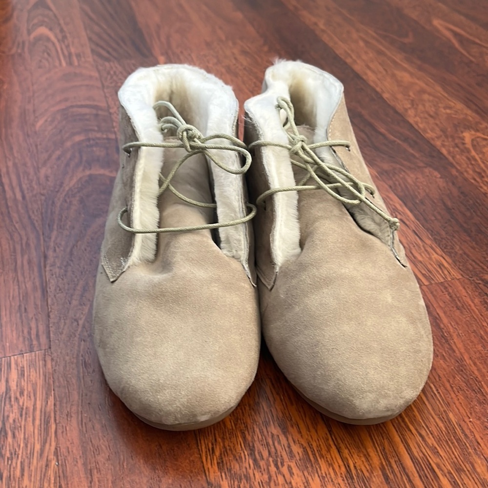 Hobes Wooly Shoes